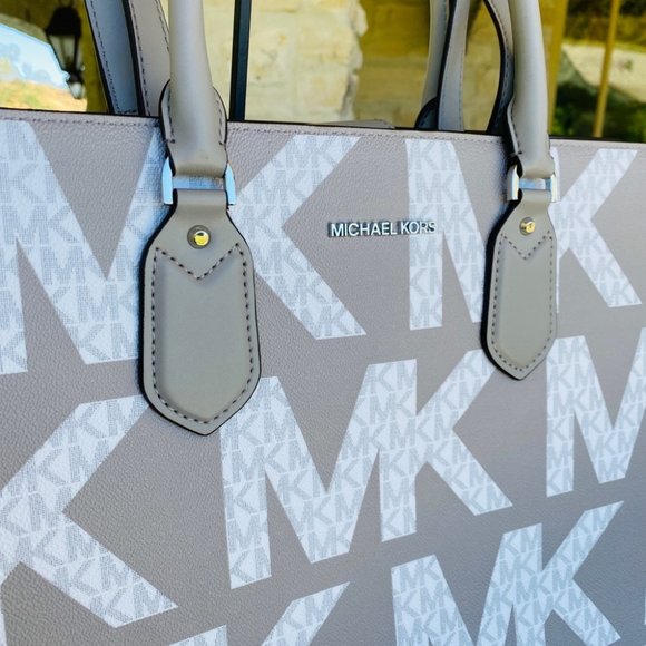 Michael Kors Large Everly  Tote&wallet set signature BNWT White grey - Picture 7 of 16